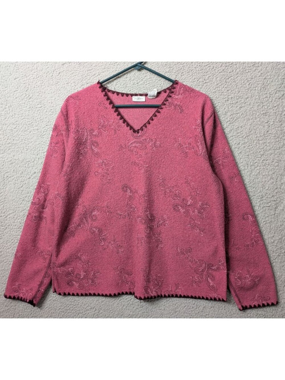 Jenny Buchanan Large Pink Embroidered Floral V-Neck Fleece Pullover Scalloped
